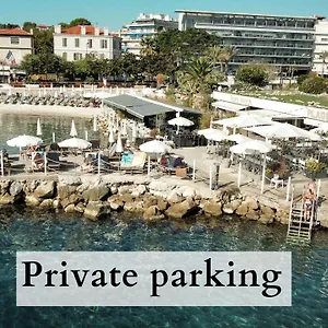 Hotel Royal - Luxury Hotel, Résidence, Beach&spa, Antibes
